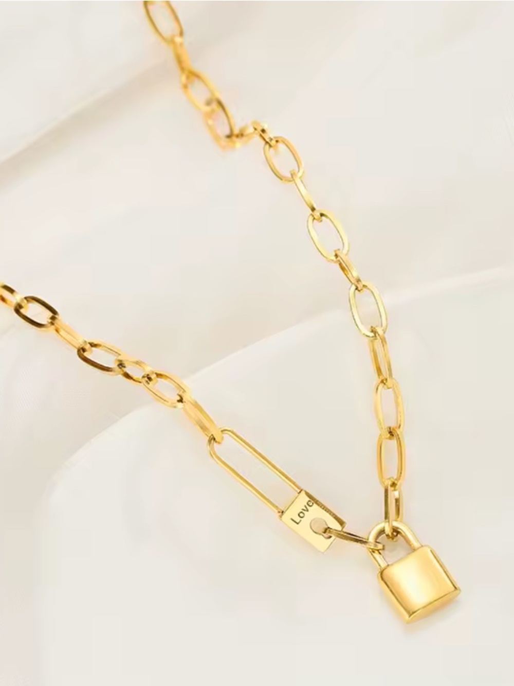 Lock Gold Chain Necklace - Picture 3 of 4